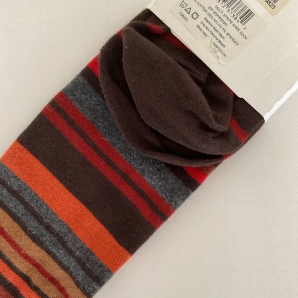 Hue NWT Knee socks OS